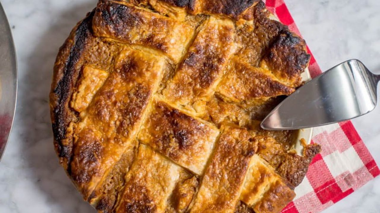 Foolproof Vodka Pie Crust Adapted From America S Test Kitchen Cook S Illustrated Explorers Kitchen